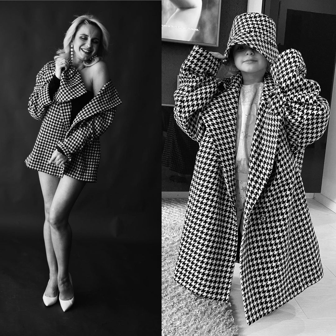 Копия мамы: Лилия Ребрик взорвала сеть фото со своей малышкой в одном и том же пальто